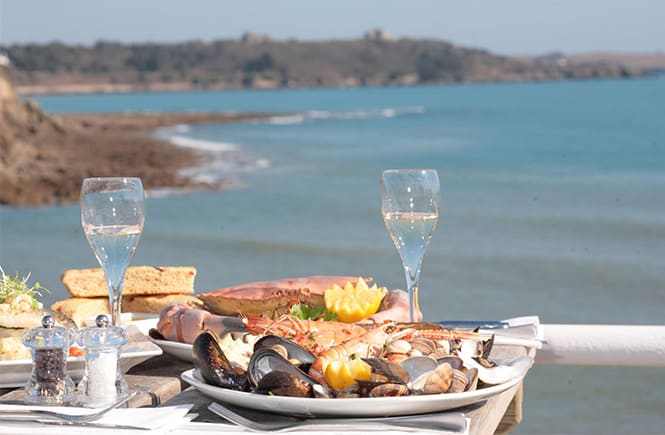 seafood-with-a-view-at-hooked-on-the-rocks-credit-hooked-on-the-rocks
